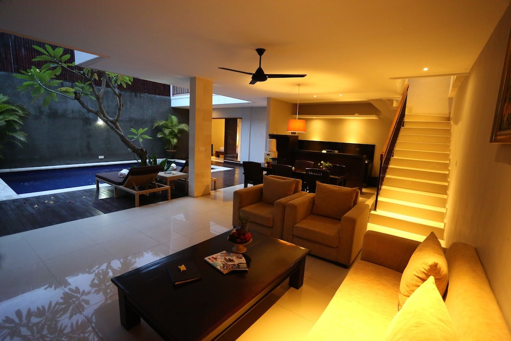 The Light Exclusive Villas Spa 52/72