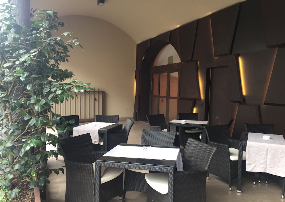 Hotel Lombardia 47/64