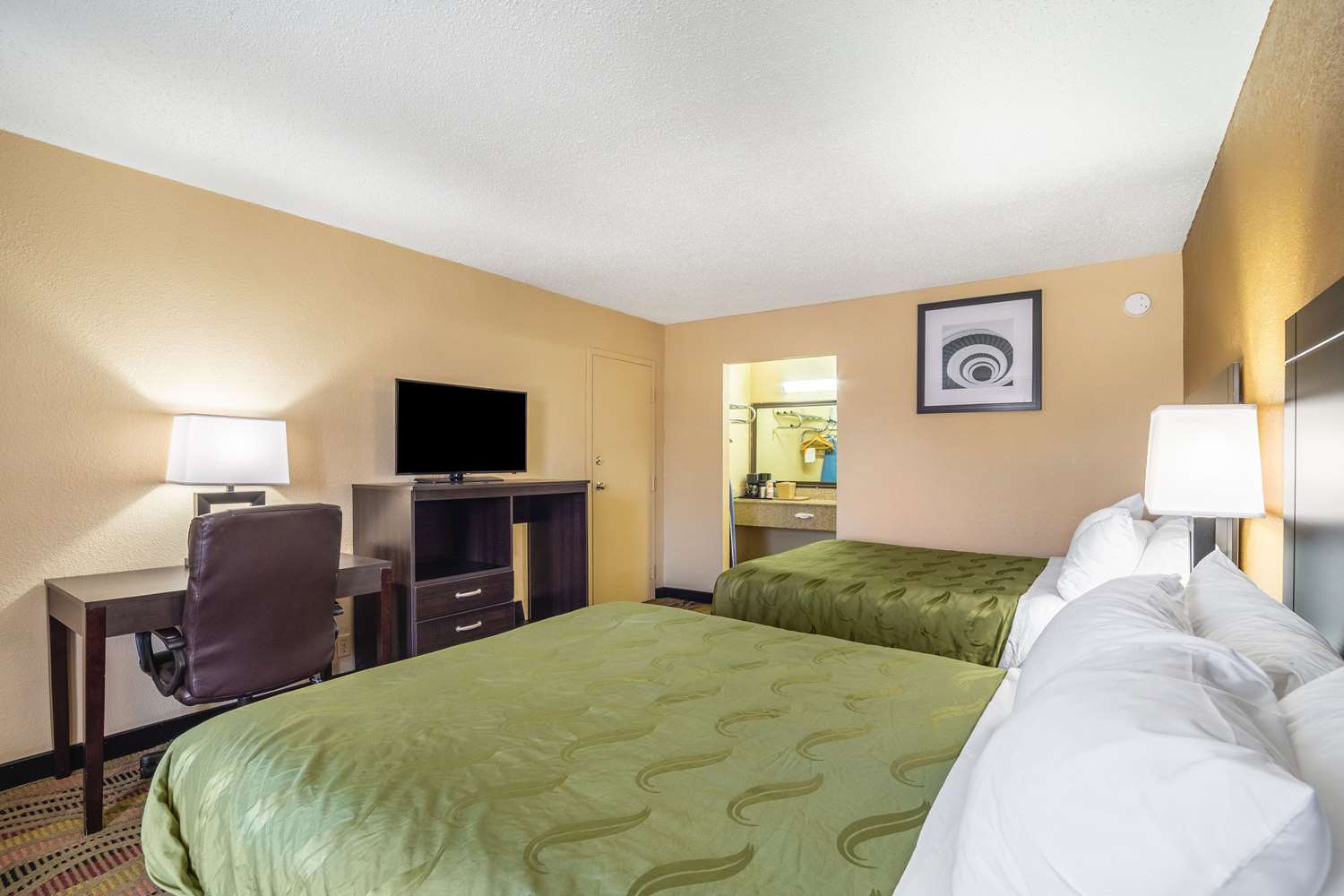 Quality Inn & Suites Santee I-95 13/31
