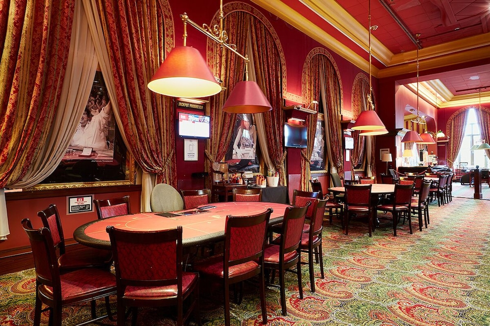 restaurant-cafeteria