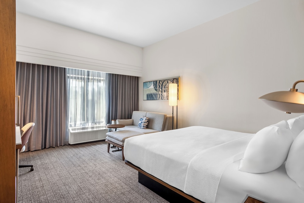 Room, King Bed, Sofa, Accessible
