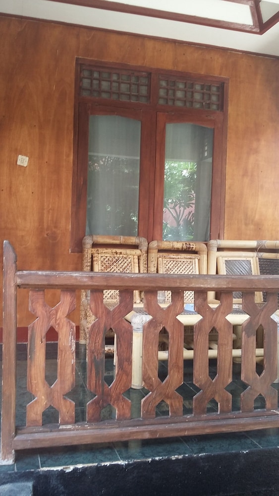 Coral Beach 2 Bungalow 12/50