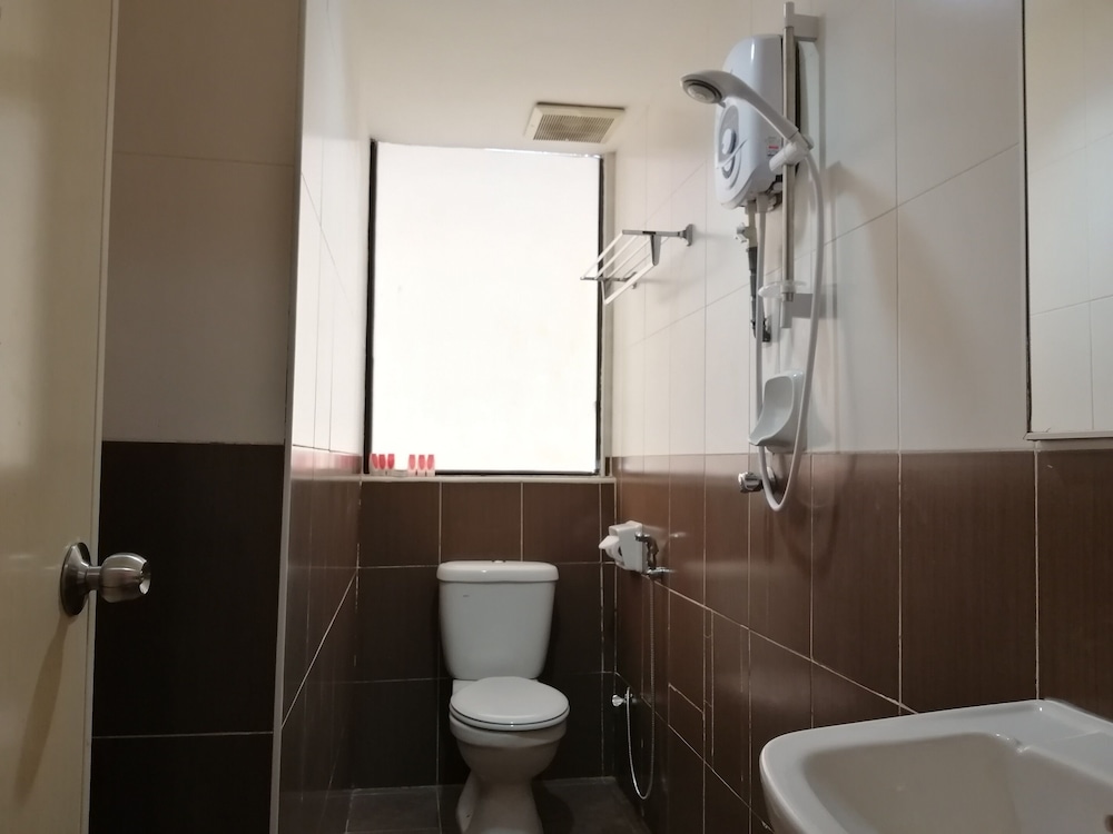 PUTERI AMPANG HOTEL 46/48