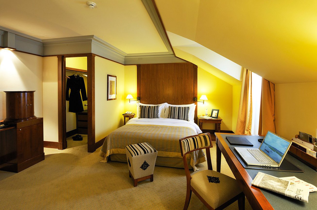Beau Rivage Neu 3/23