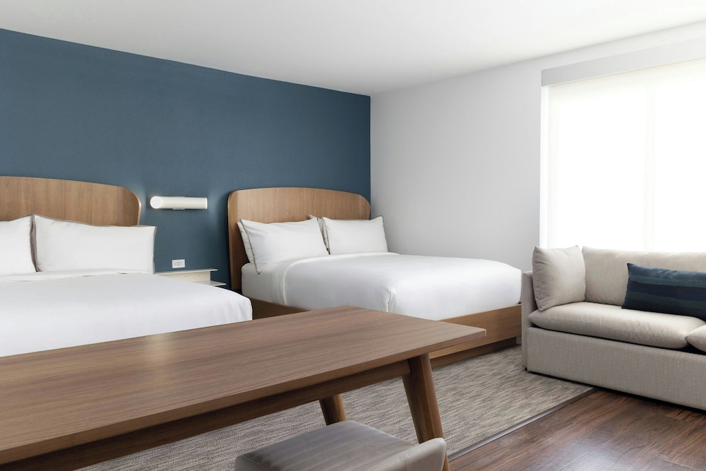 STUDIO, MULTIPLE BEDS, ACCESSIBLE