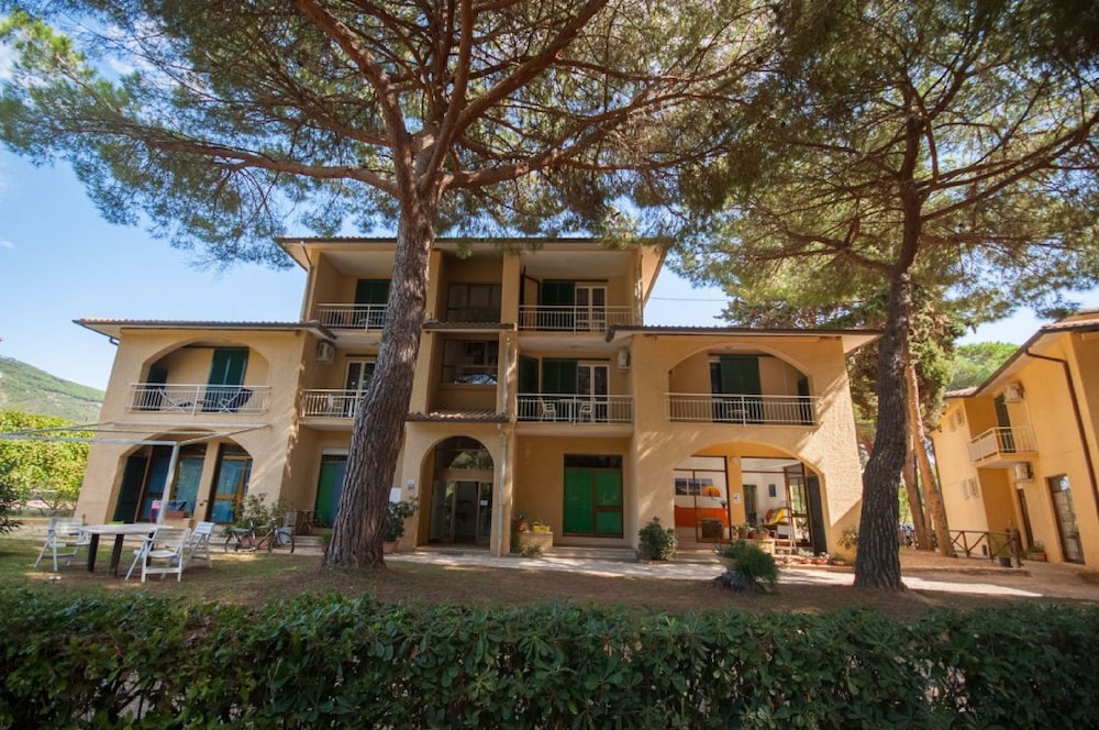 Residence Golfo Della Lacona 2/62