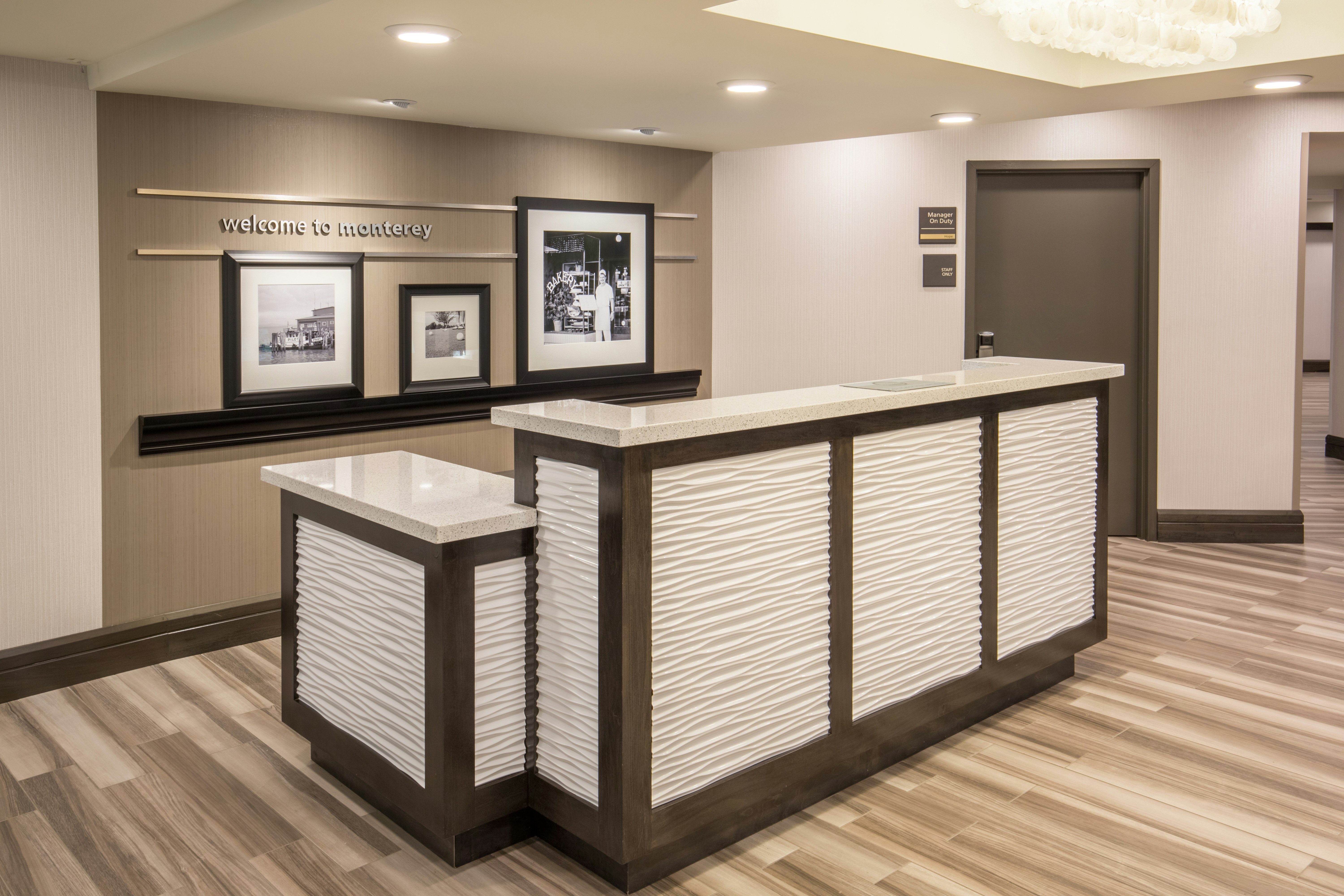 Hampton Inn Monterey 4/42
