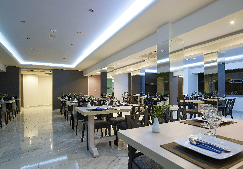 Mistral Bay Hotel 36/50