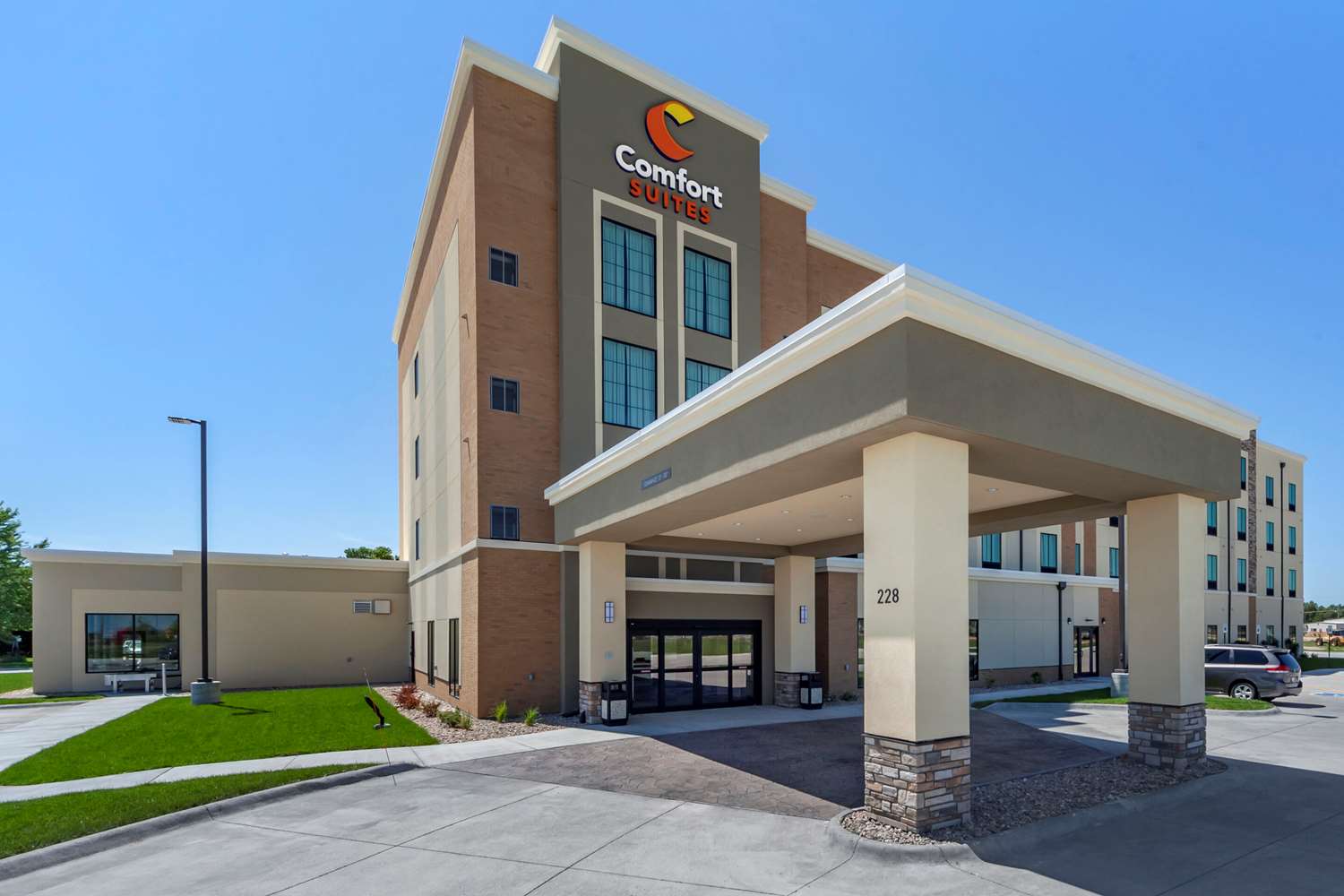 Comfort Suites Grand Island South 16/20