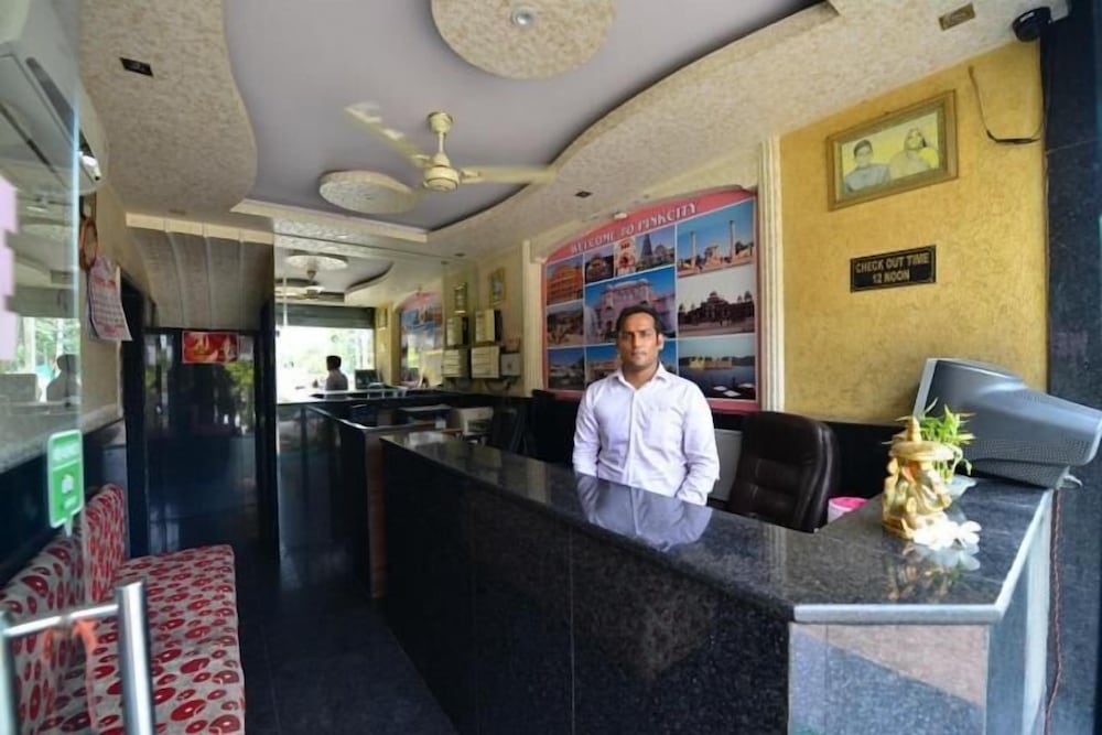 Hotel Mohit Palace 6/19