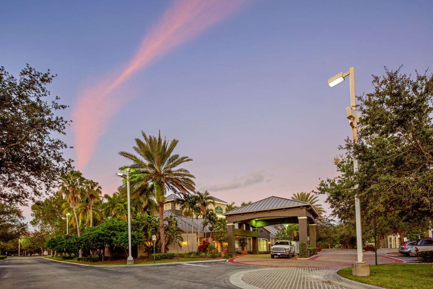 La Quinta Inn & Suites by Wyndham Ft. Lauderdale Plantation 19/24