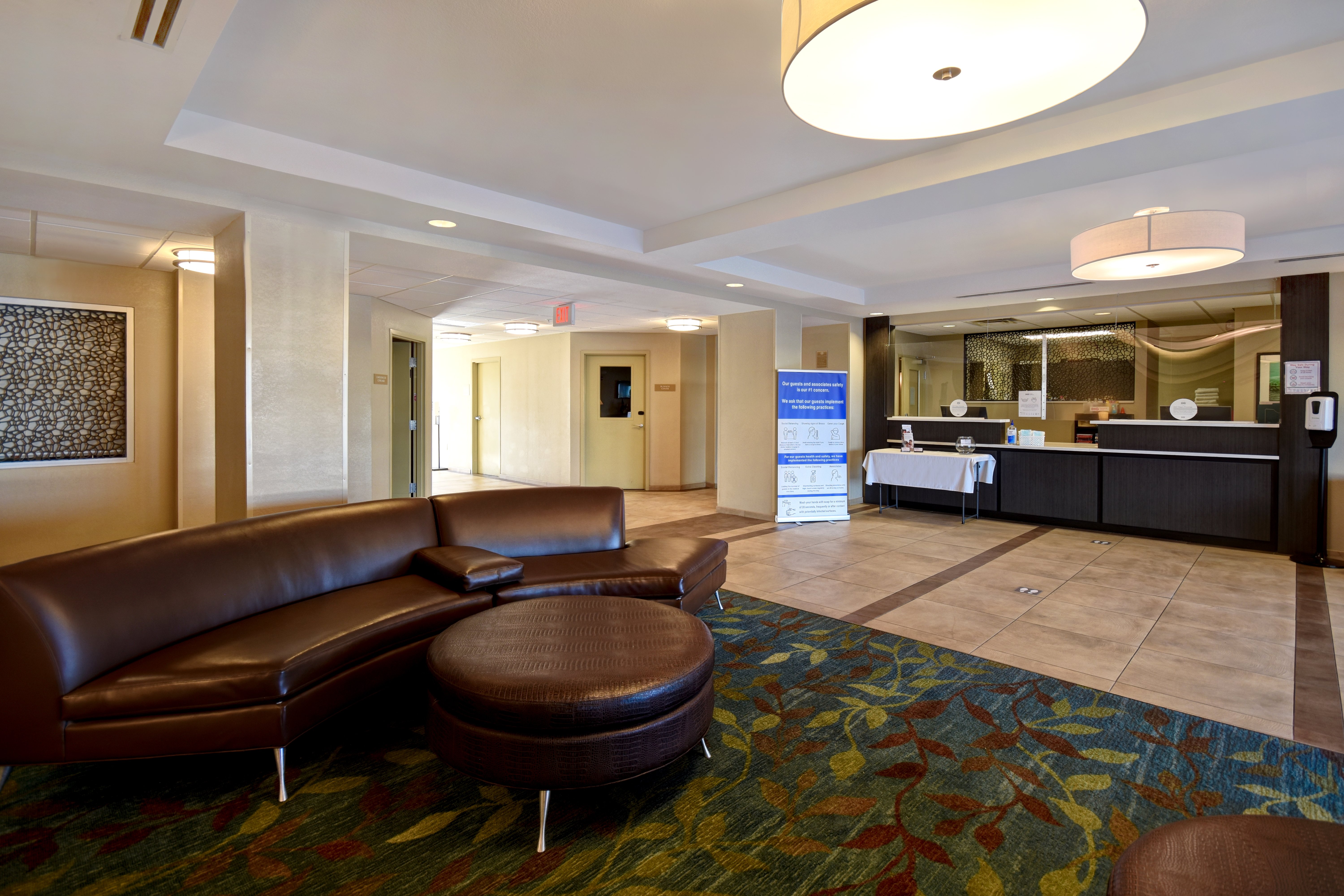 Candlewood Suites St. Clairsville 17/26