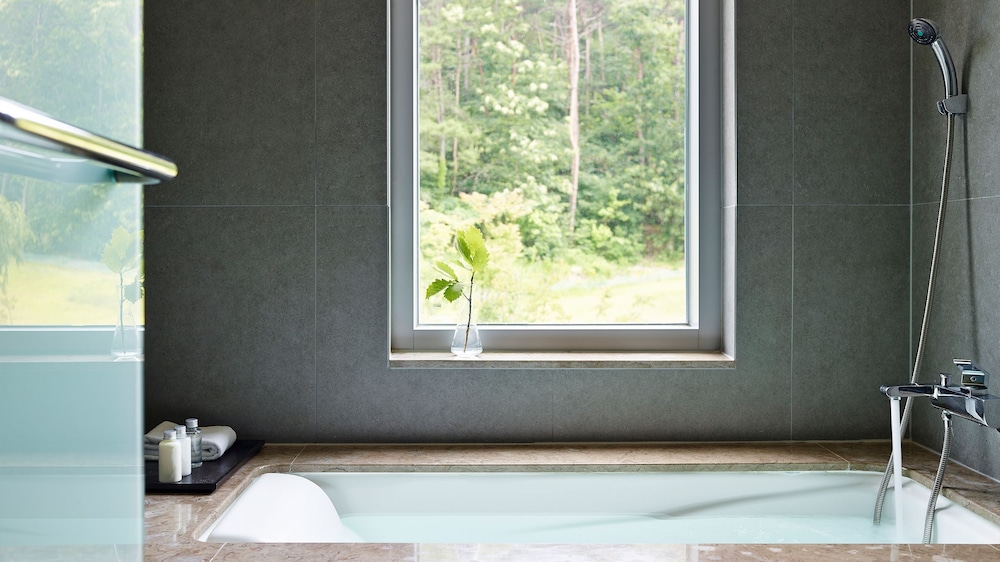 The Suites Hotel Namwon 73/75