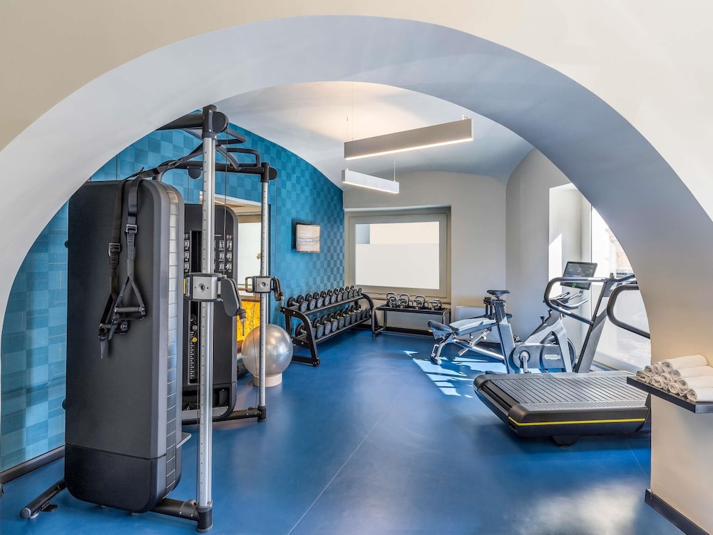 Mercure Napoli Centro Angioino 24/47