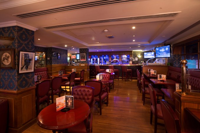 restaurant cafeteria