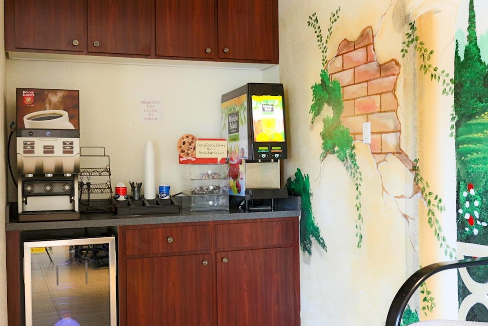 Symphony Inn and Suites photo5