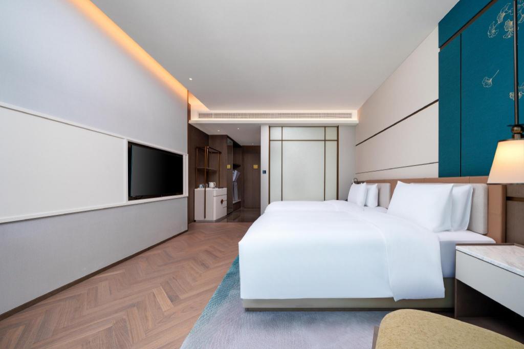 SUPERIOR, 2 DOUBLE BEDS