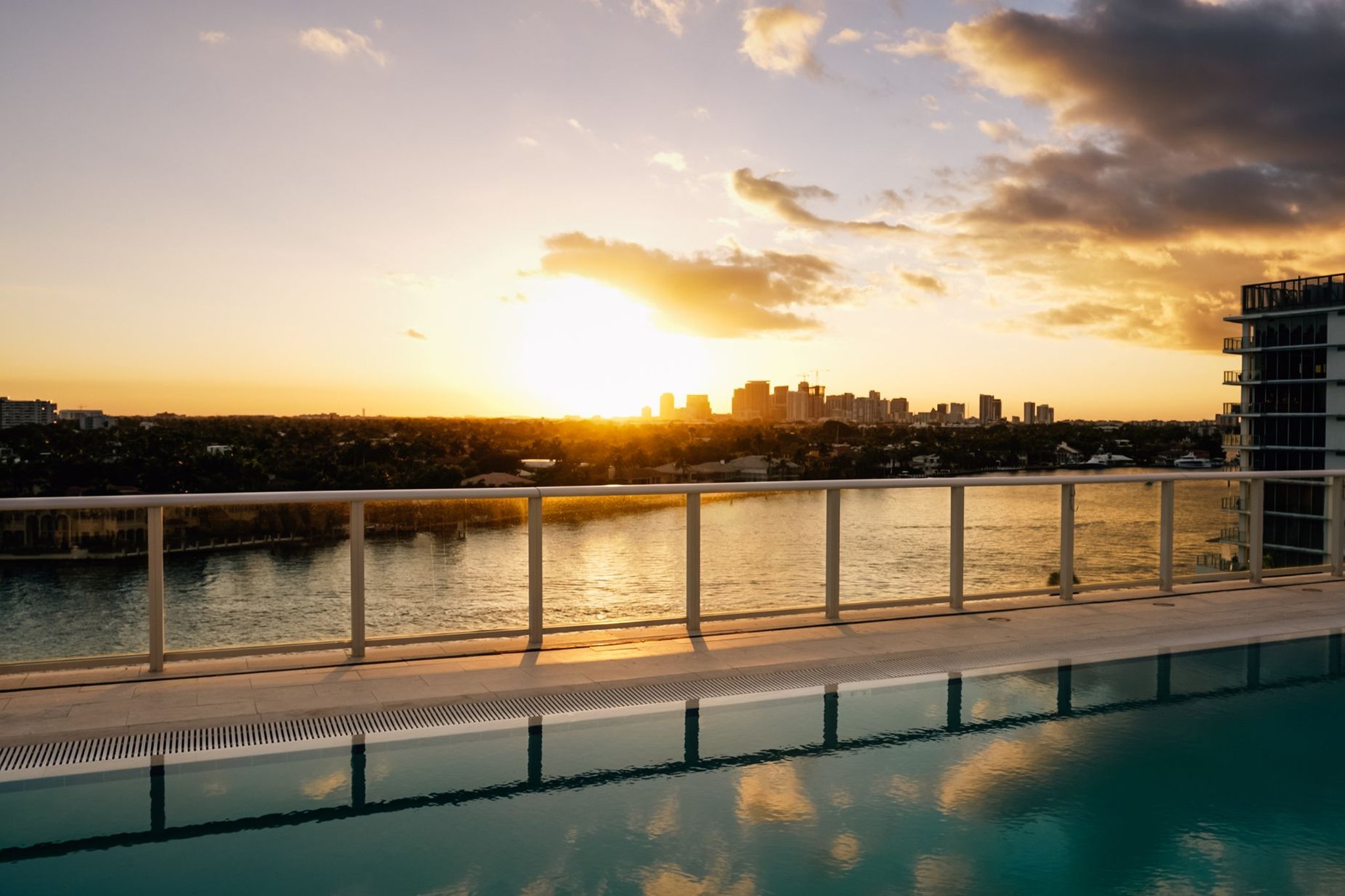 Kimpton Shorebreak Fort Lauderdale Beach Resort 76/81