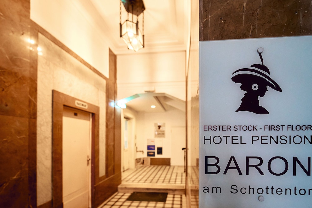 PENSION BARON AM SCHOTTENTOR HOTEL 8/50