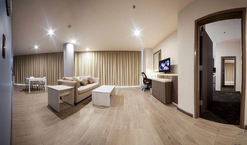 Hampton Inn Suites By Hilton Aguascalientes Airport 43/58