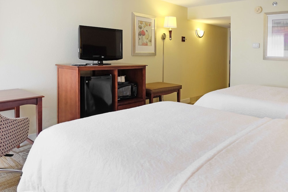 Hampton Inn Lima 23/73