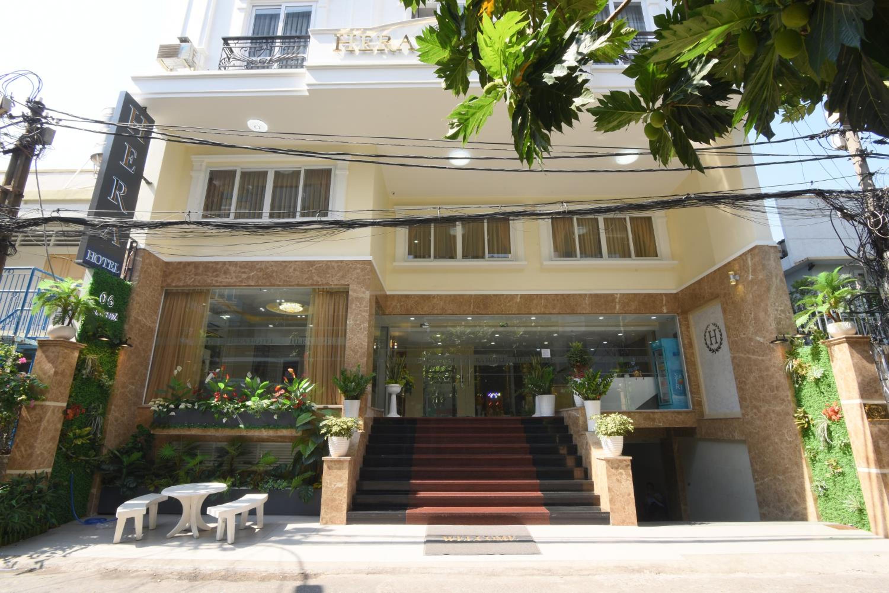 HERA HOTEL 6/36