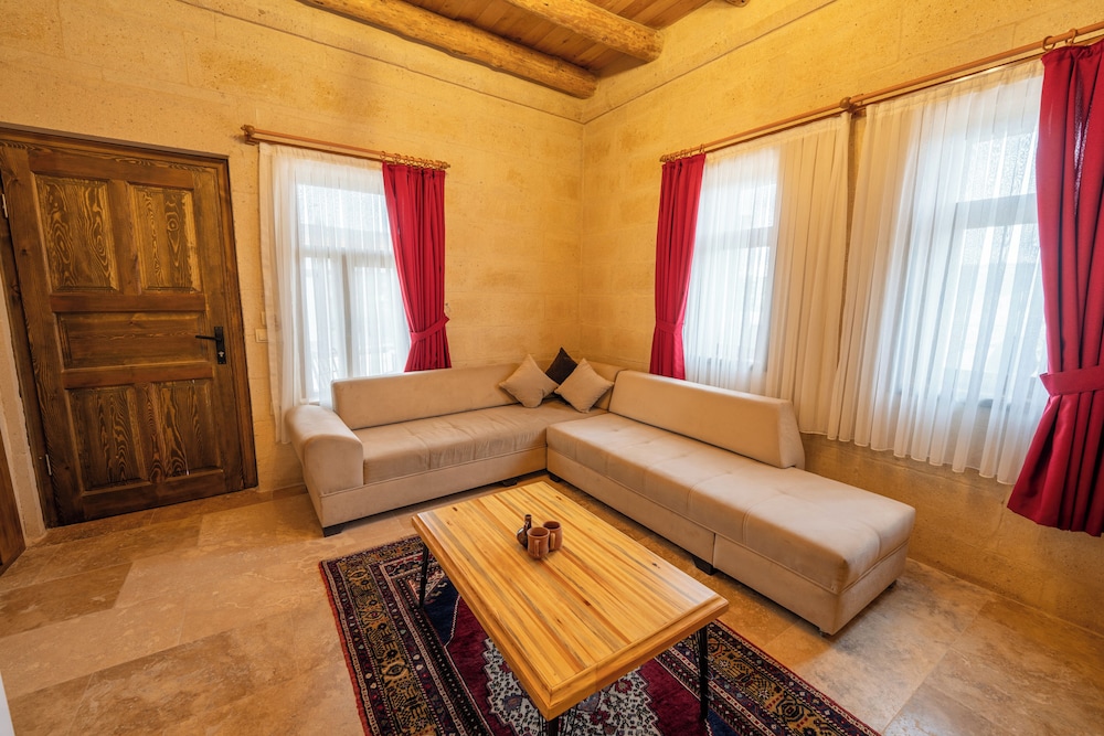 Asyada Suites 24/50