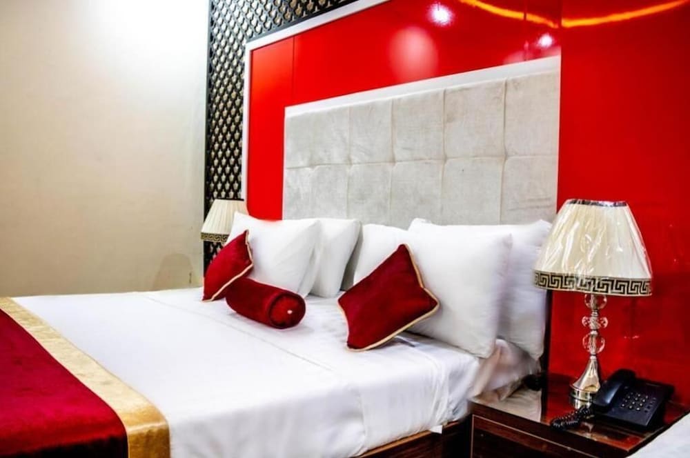 Rose Palace Hotel 16/24