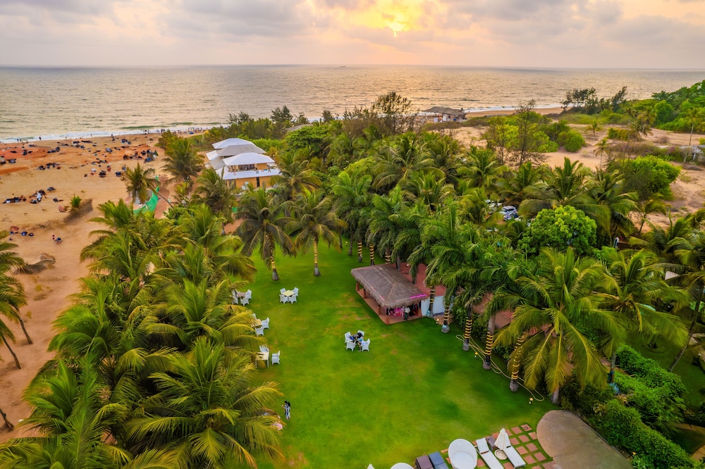 O Hotel Goa, Candolim Beach 39/50