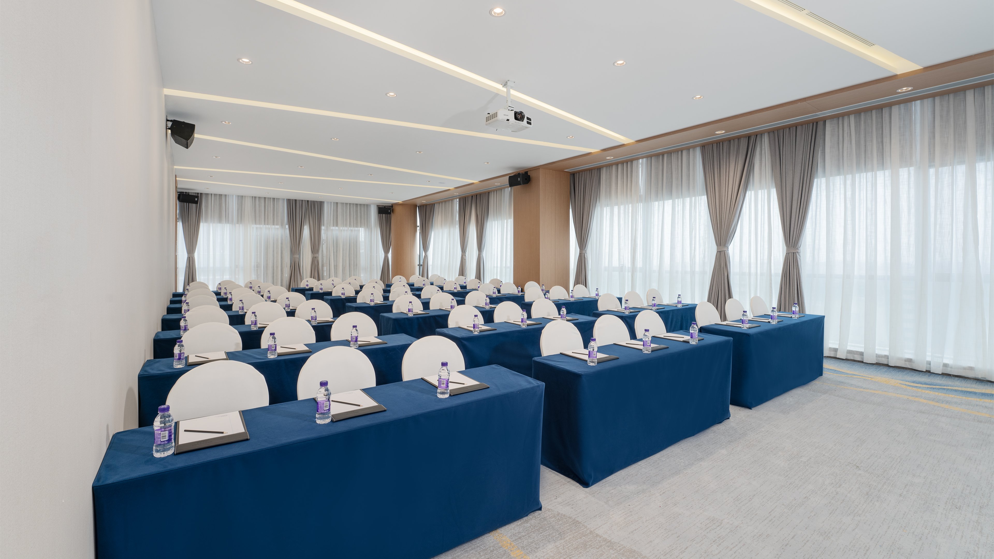 Holiday Inn Express Chengdu Pidu, an IHG Hotel 46/50
