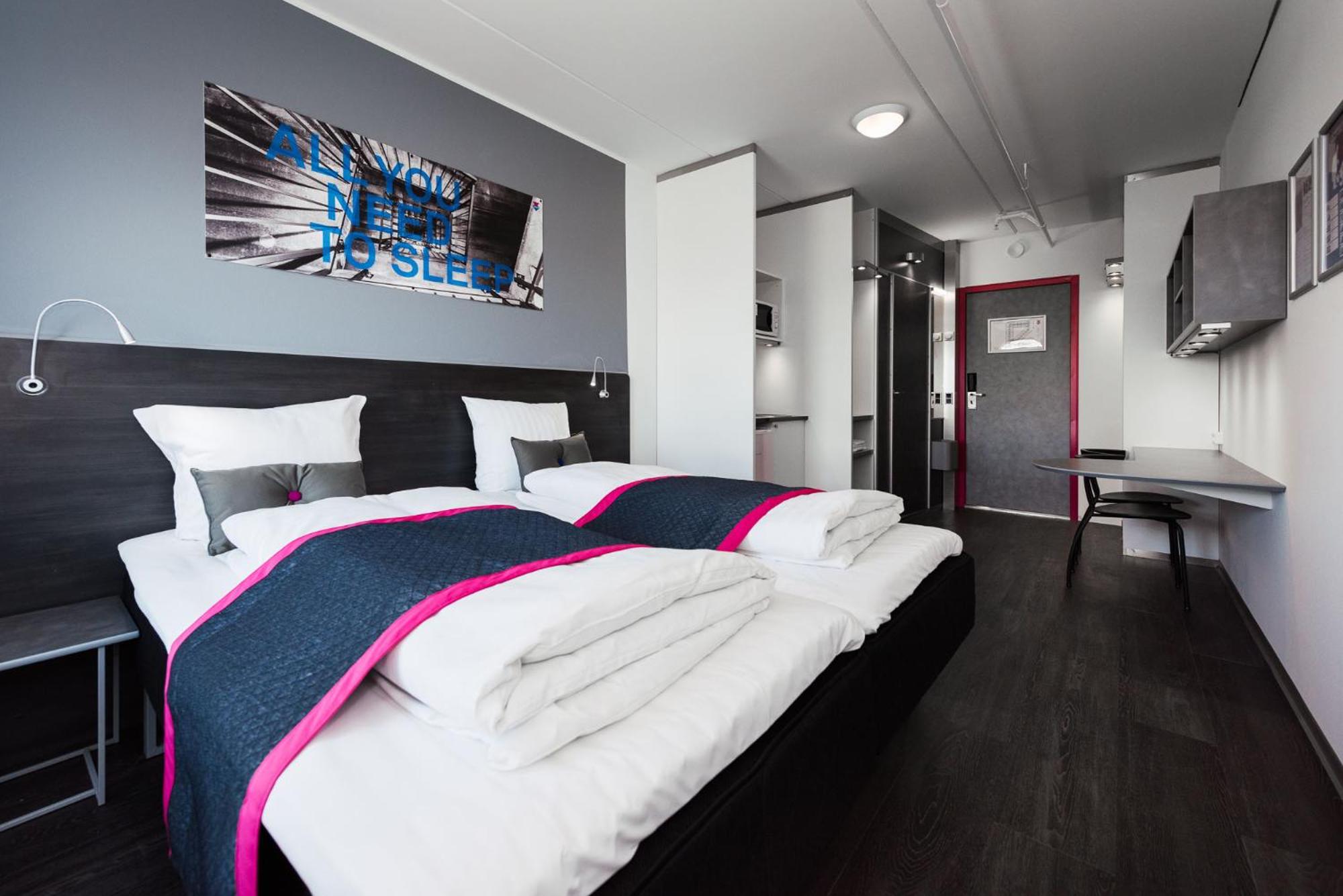 Apartment, Twin Beds