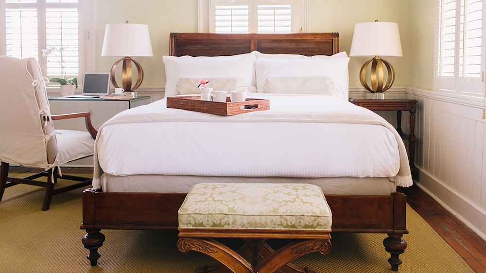 ROOM, QUEEN BED, TERRACE