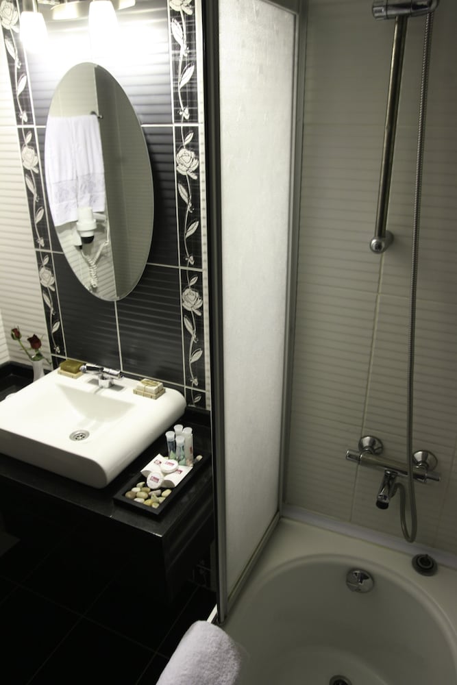 Best Western Izmir Hotel 36/39