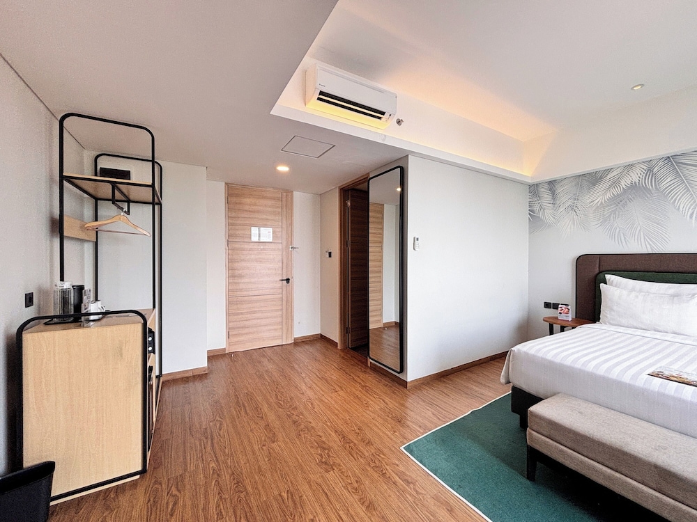 EXECUTIVE, DOUBLE BED, MOUNTAIN VIEW