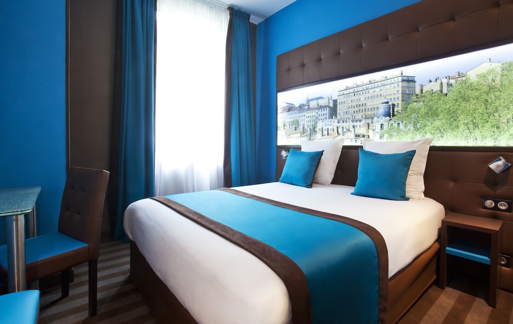 Hotel Des Savoies Lyon 16/47