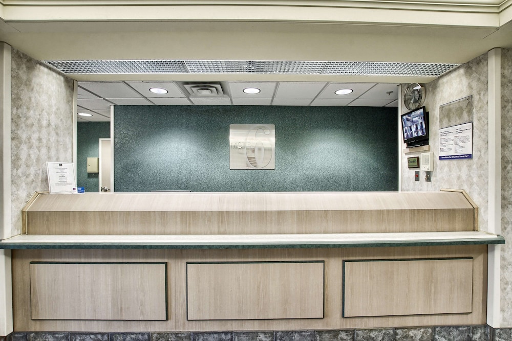 Lobby at Motel6 London, ON - Ontario, LONDON - CANADA