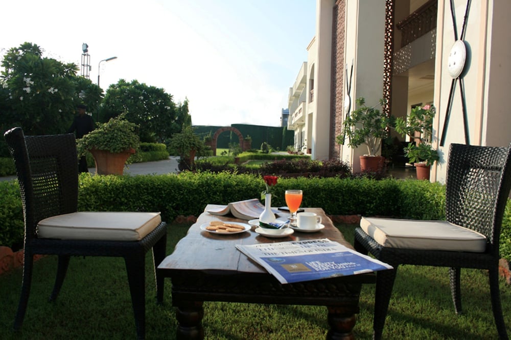 AMARGARH RESORT 49/66
