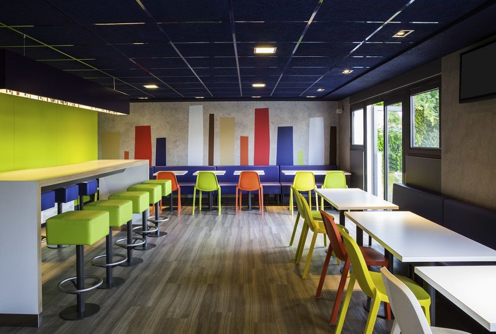 Ibis Budget Versailles Chateau Saint Cyr 34/40