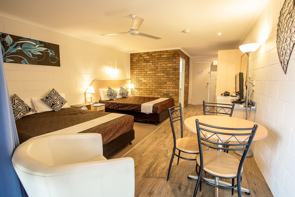 PIALBA MOTOR INN 44/64