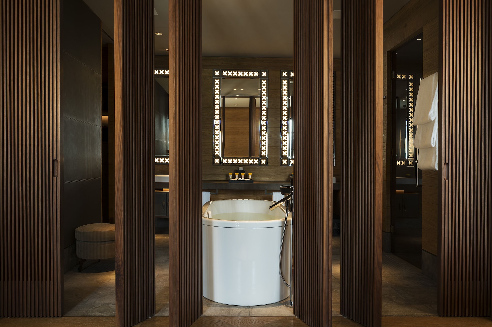 2 Bedrooms, Grand, Alpine, Suite, 2 King Beds، The Chedi Andermatt 10/10