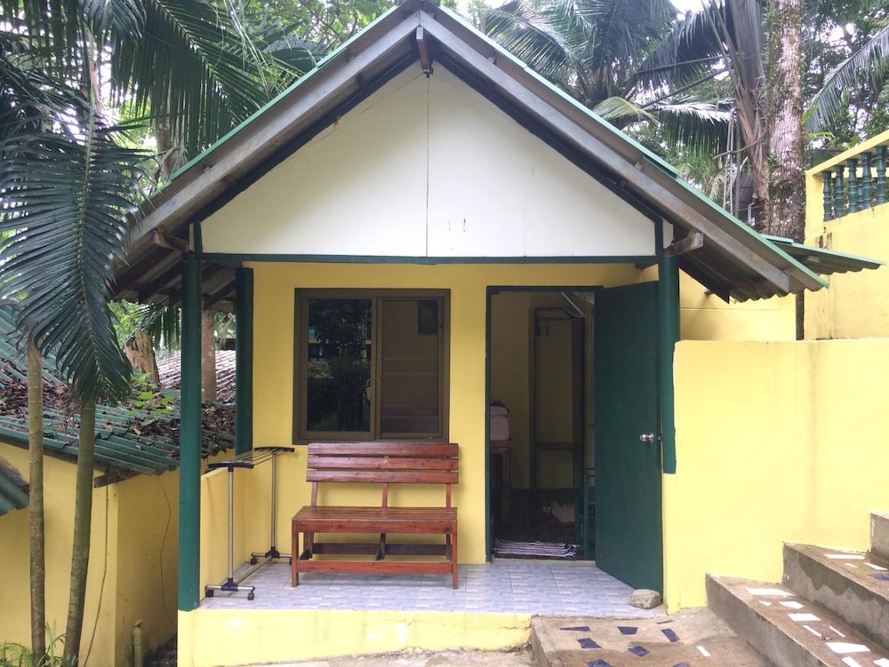 Island Lodge 4/64