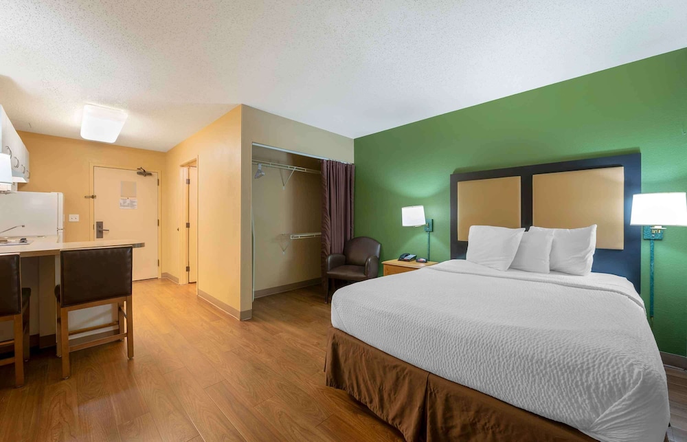 Extended Stay America - Chicago - Schaumburg -Convention Ctr 23/54