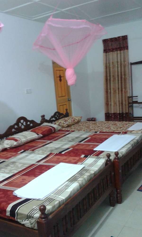 Sea Zone Hotel Nilaveli 17/49