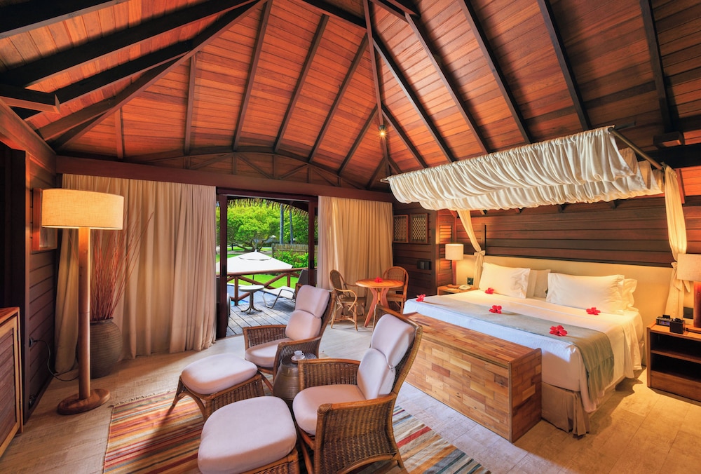 Pool, Bungalow, Queen Bed, Sofa