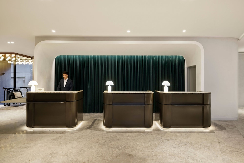 Le Meridien Melbourne 1/50