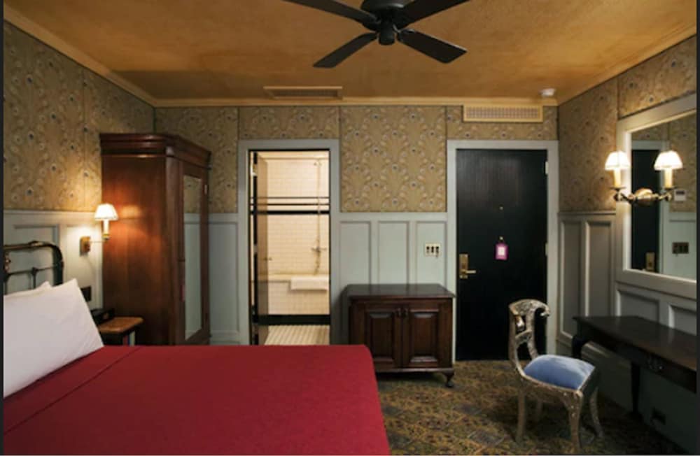 The Jane Hotel 19/51