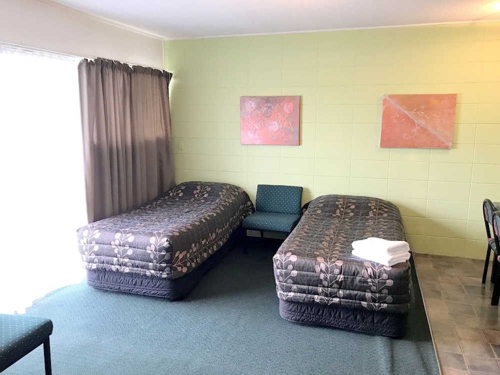 Greenview Motel 32/50