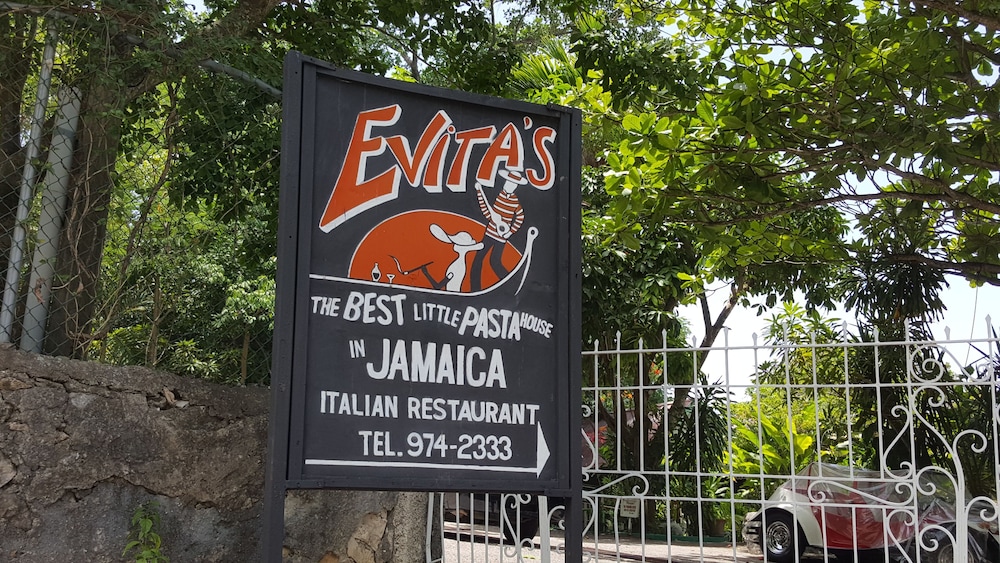 Ocho Rios Villa At Coolshade Iv 4/50