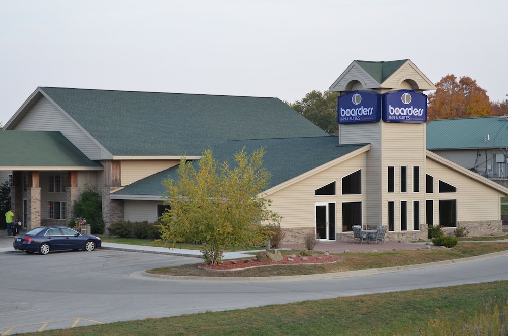 Boarders Inn & Suites by Cobblestone Hotels - Fayette 40/50