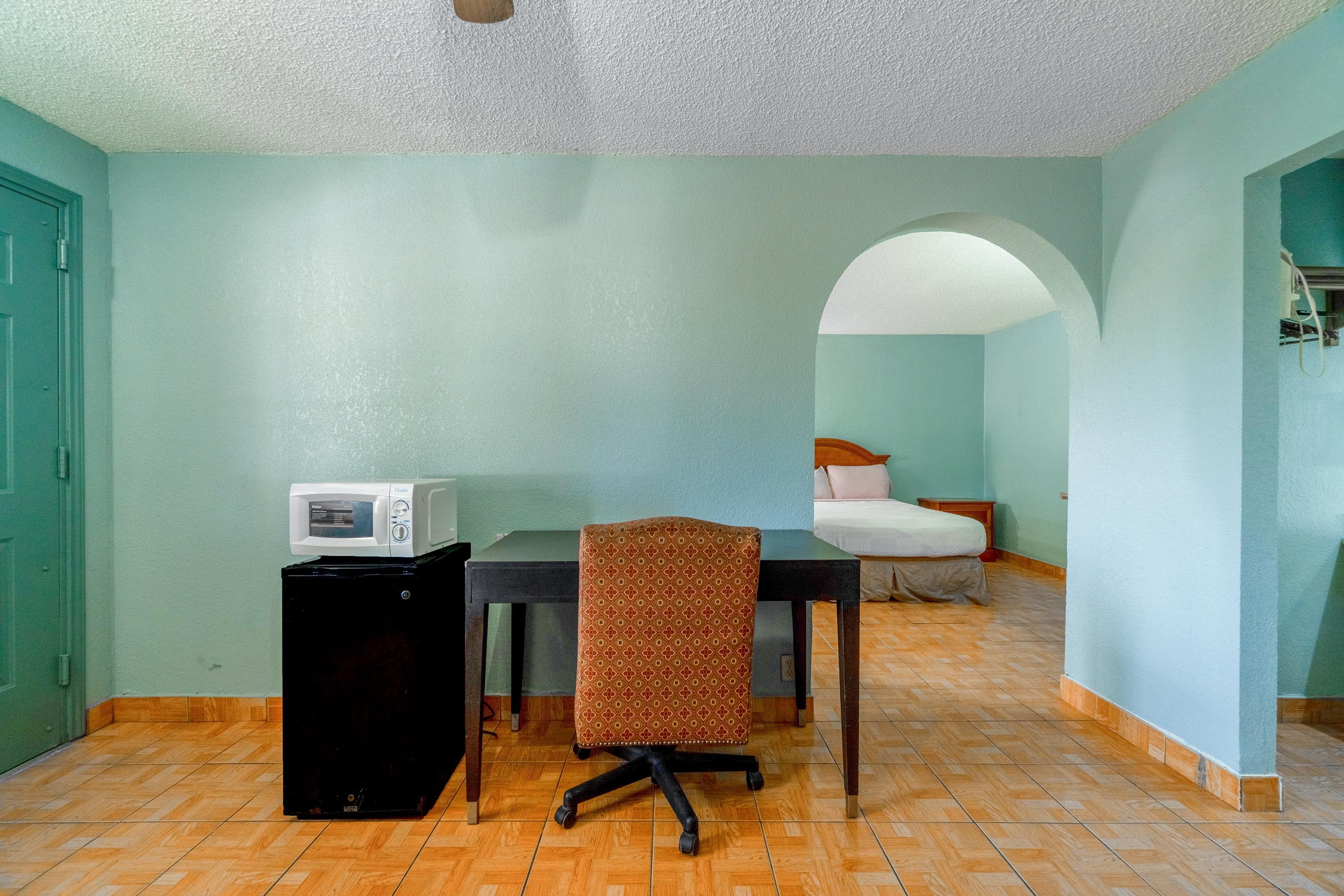 Lone Star Inn & Suites Harlingen TX 42/60